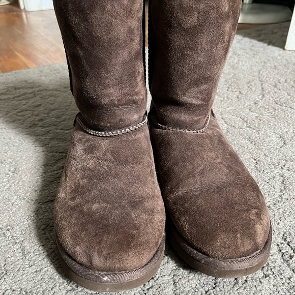 Classic short UGGs (used), No box ☹️ - Picture 4 of 4